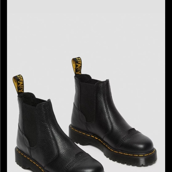 $190 Dr. Martens Men 11 2976 Bex Faux Fur-Lined Platform Chelsea Boot in Black - Picture 5 of 11
